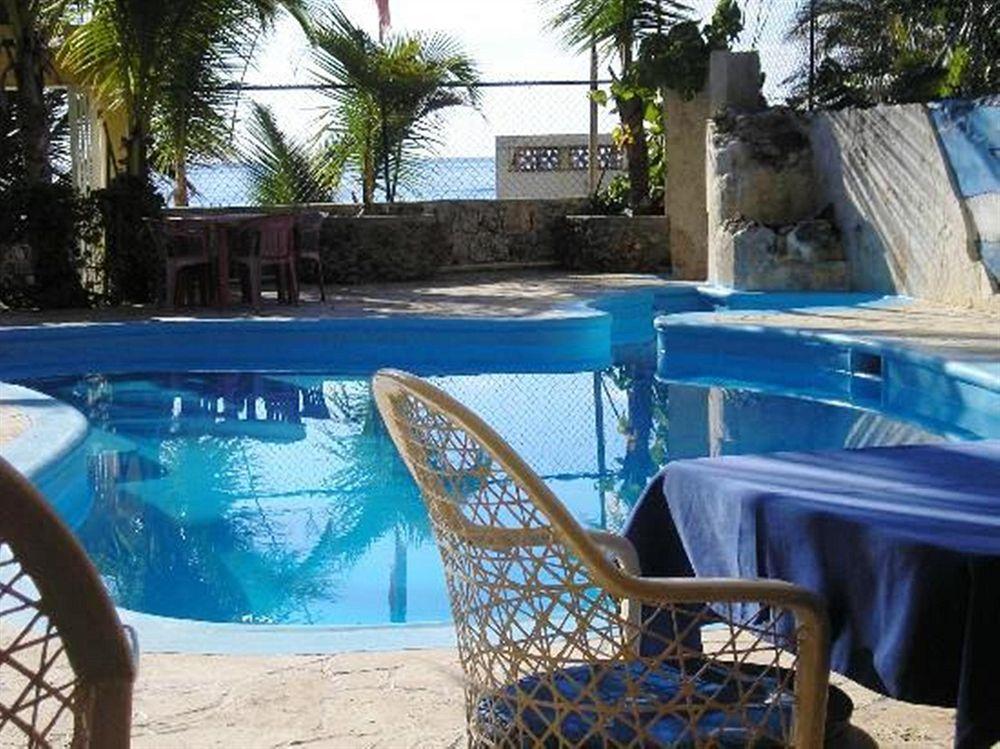 Hotel El Viejo Pirata Boca de Yuma Exterior foto