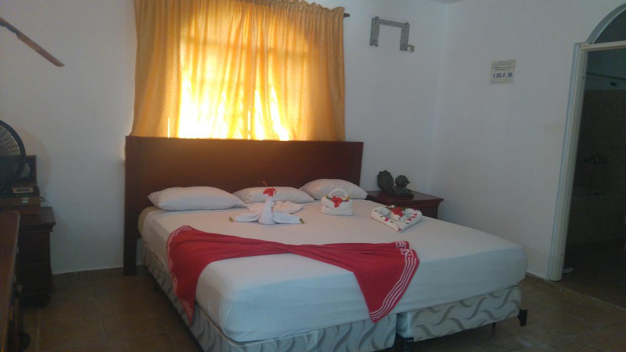 Hotel El Viejo Pirata Boca de Yuma Exterior foto