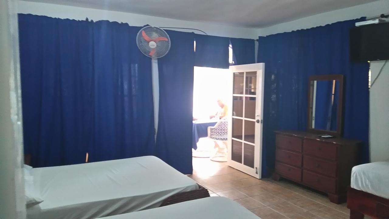 Hotel El Viejo Pirata Boca de Yuma Exterior foto